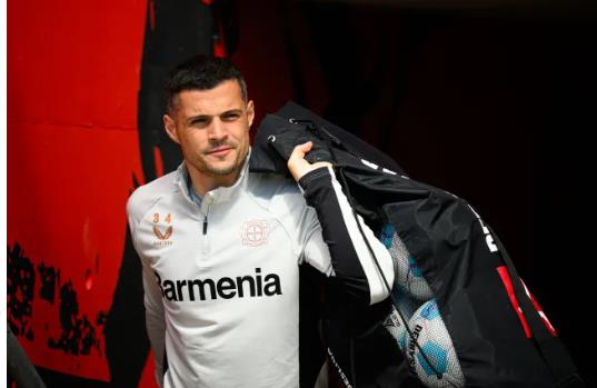 HLV Ten Hag Gây Bão tại Leverkusen: Xhaka Nổi Giận, AC Milan Đưa Ra Lời Đề Nghị Chuyển Nhượng?