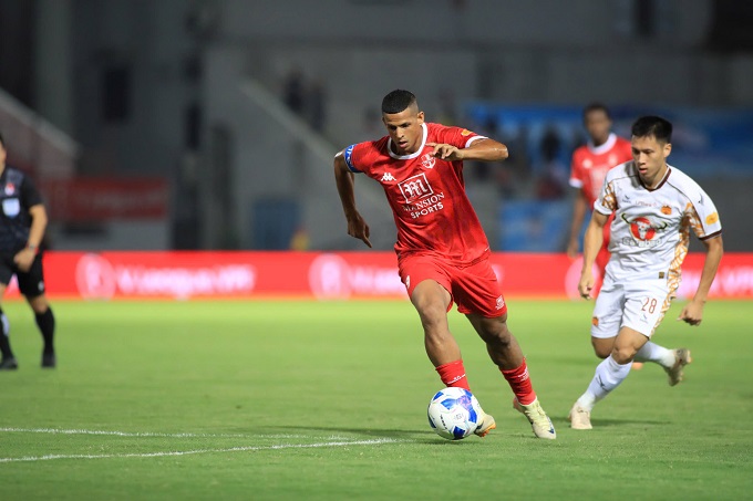 Vua phá lưới V.League 2024/25: Cuộc đua hấp dẫn và bất ngờ