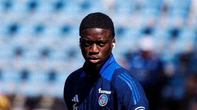 Chelsea chính thức chiêu mộ tài năng trẻ Mamadou Sarr