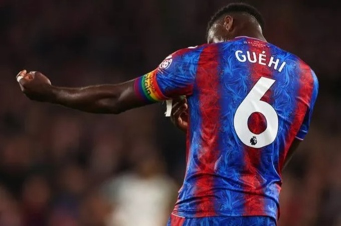 Liverpool chốt hợp đồng bom tấn với Marc Guehi: Liệu đây có phải mảnh ghép hoàn hảo?