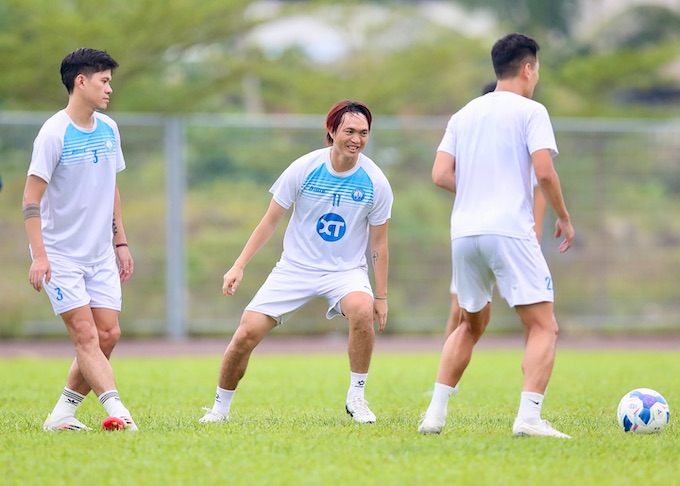 Vòng 25 V.League: Cuộc đua vô địch và cuộc chiến trụ hạng căng thẳng