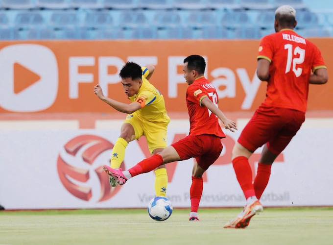 Quảng Nam FC: Cuộc chiến trụ hạng đầy cam go