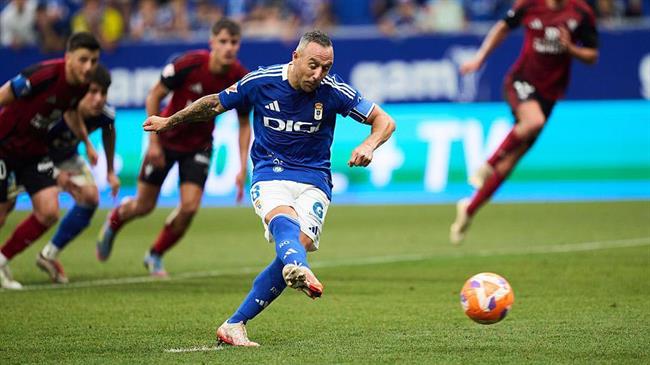 Real Oviedo trở lại La Liga sau 24 năm chờ đợi nhờ cú đúp của Santi Cazorla
