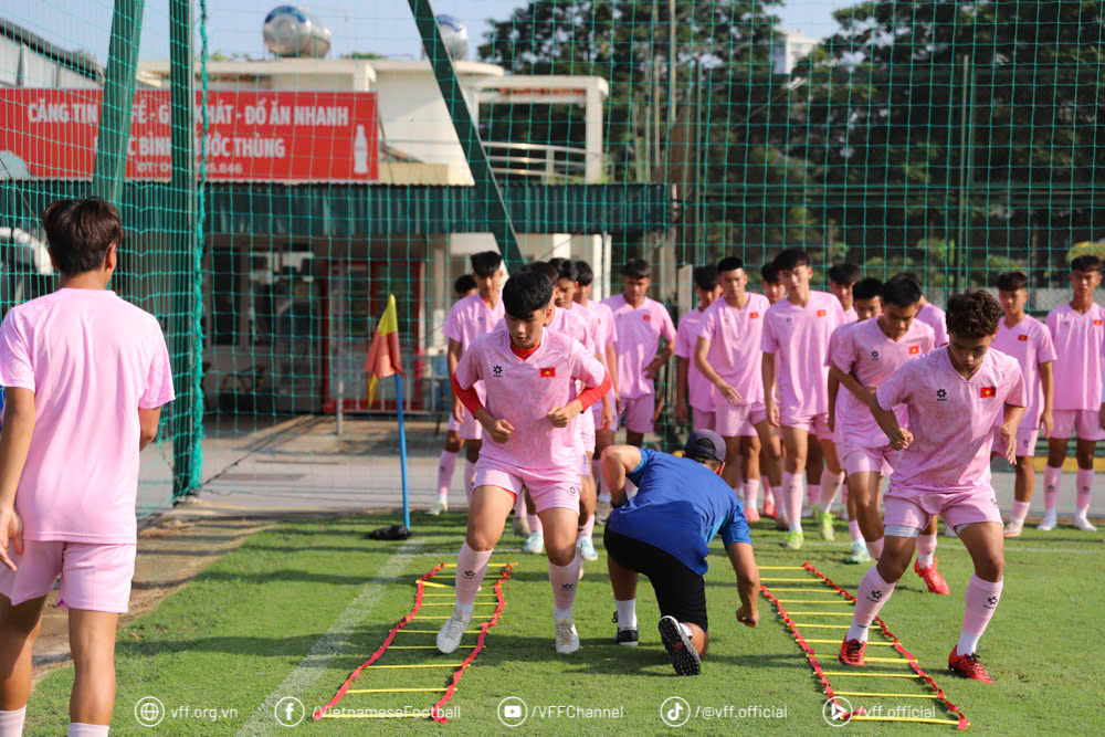 U16 Việt Nam Tràn Đầy Lòng Tự Tin Dưới Sự Dẫn Dắt Của HLV Cristiano Roland