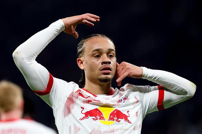 Chelsea đang đàm phán chiêu mộ tiền vệ tài năng Xavi Simons từ RB Leipzig