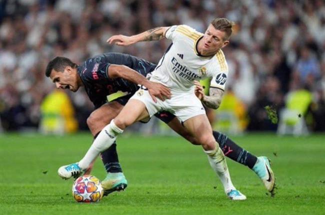 Kroos hết lời ca ngợi Rodri, Real Madrid khao khát chiêu mộ tiền vệ Man City?