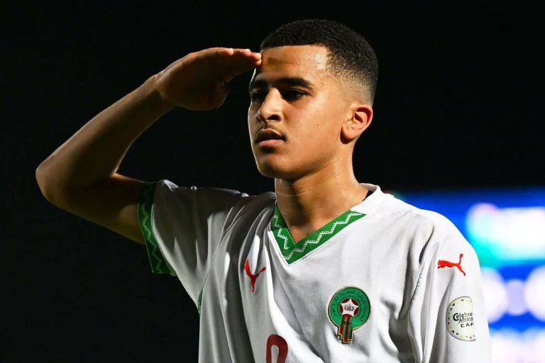 Real Madrid bất ngờ từ bỏ thương vụ chiêu mộ thần đồng Abdellah Ouazane của Ajax