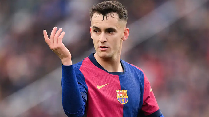 Tương lai bất định của Casado: Barca sẵn sàng bán với giá 50 triệu euro