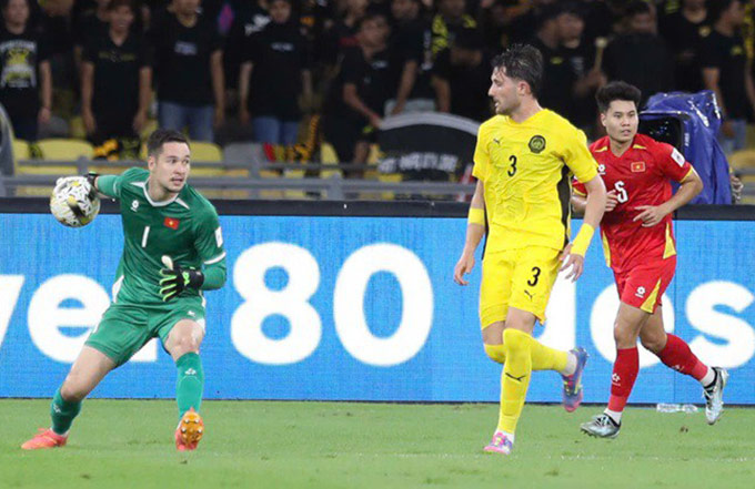 Thủ môn Nguyễn Filip: Ngọn lửa tài năng giữa thất bại 0-4 trước Malaysia