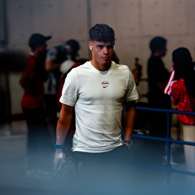 Chuyển nhượng bom tấn: Granit Xhaka gia nhập Sunderland AFC