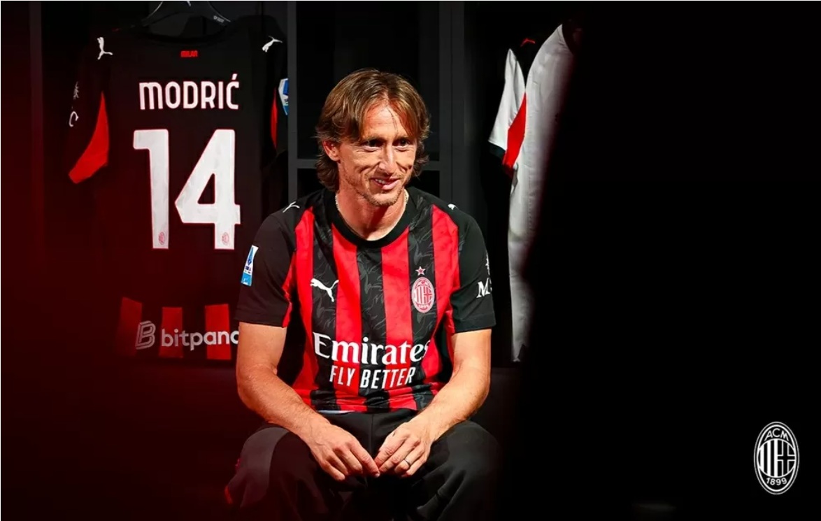 Luka Modric chính thức cập bến AC Milan: Chương mới mở ra cho huyền thoại bóng đá