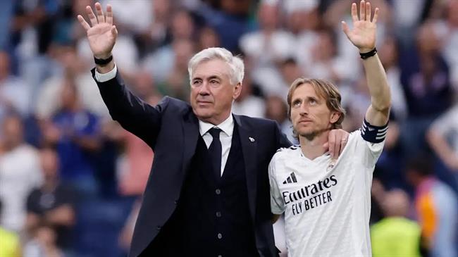 Huyền thoại Modric gia nhập AC Milan, kế thừa áo số 14 của Ancelotti