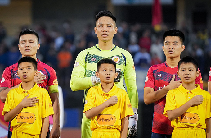 Bản tin chuyển nhượng V.League: Hà Nội FC gia hạn hợp đồng với HLV Teguramori, Công an Hà Nội đón tân binh chất lượng