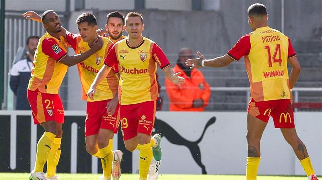 Lens giành chiến thắng đầu tiên ở Ligue 1 mùa này.