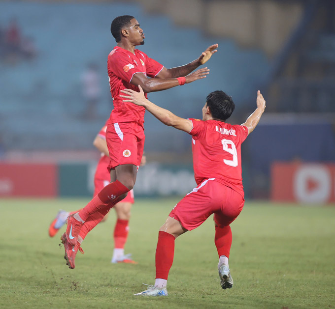 CAHN thắng Hà Nội FC