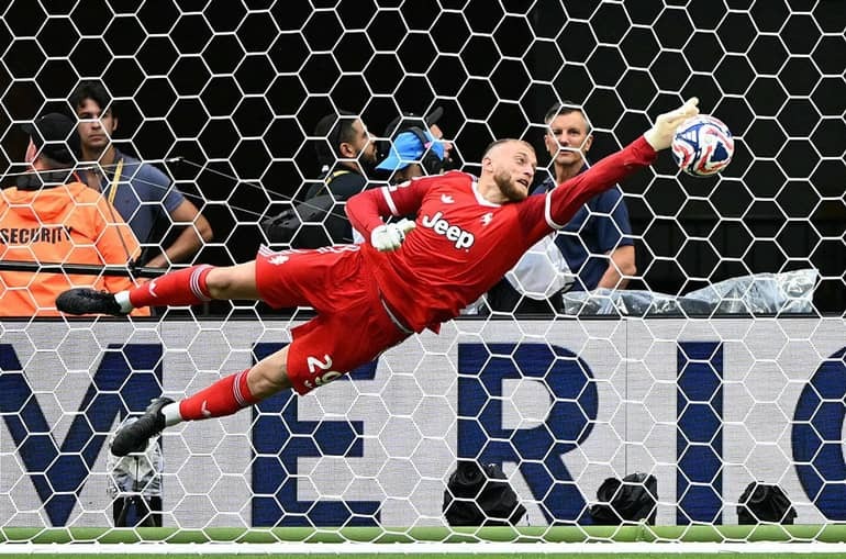 Nếu không có tài năng của thủ môn Di Gregorio, Juventus đã thua đậm hơn