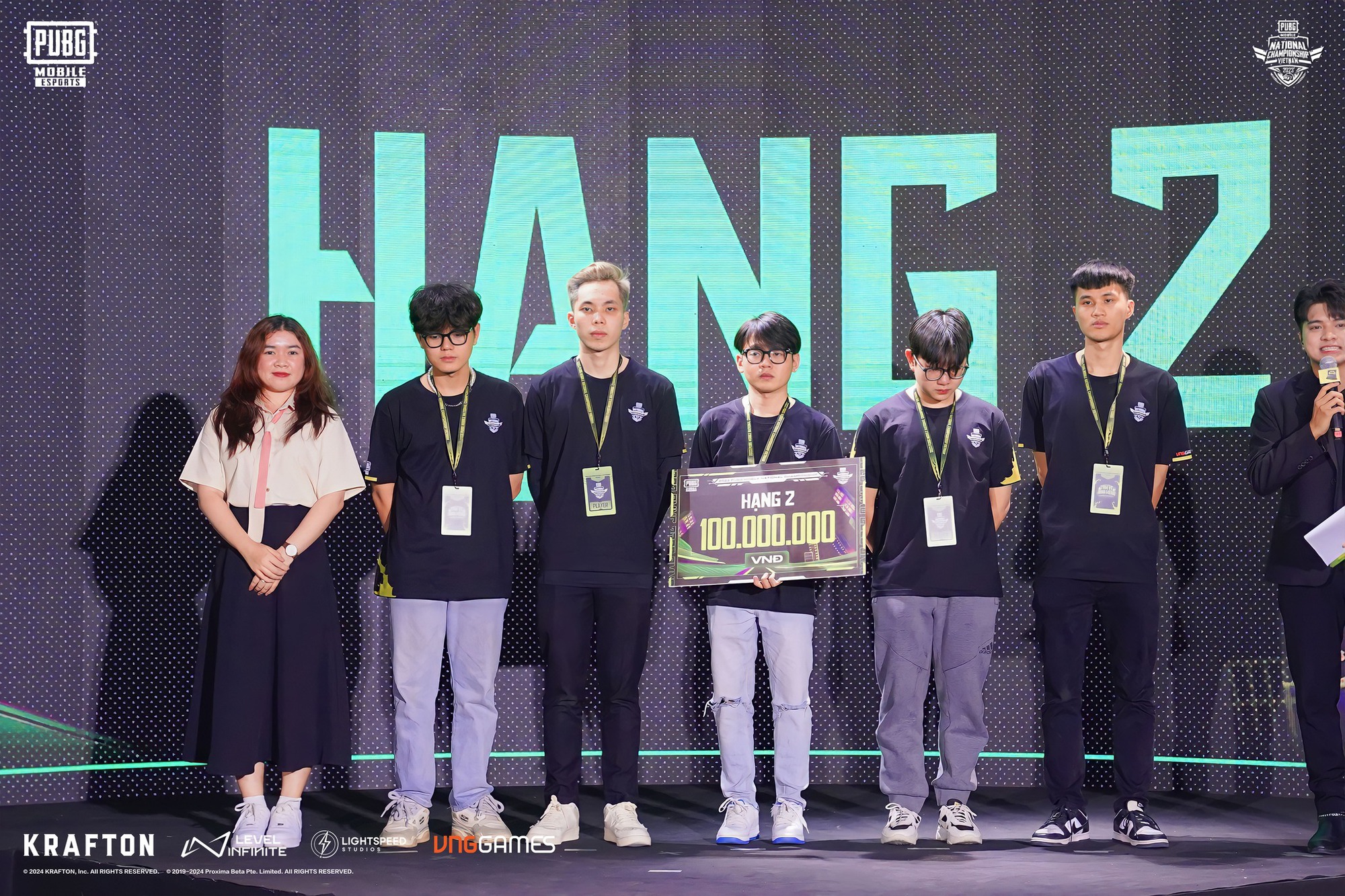 Hình ảnh cận cảnh các thành viên StalWart X
