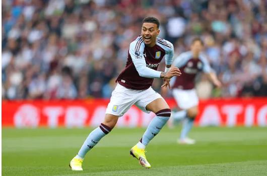 Aston Villa gặp khó khăn ở mùa giải mới