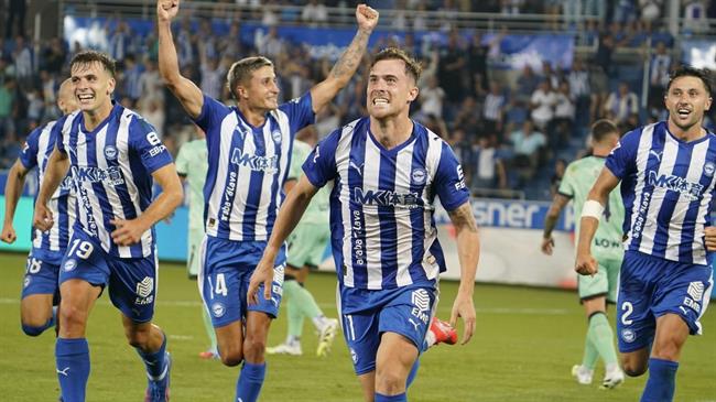 Alaves giành 3 điểm đầy cảm xúc trước Levante