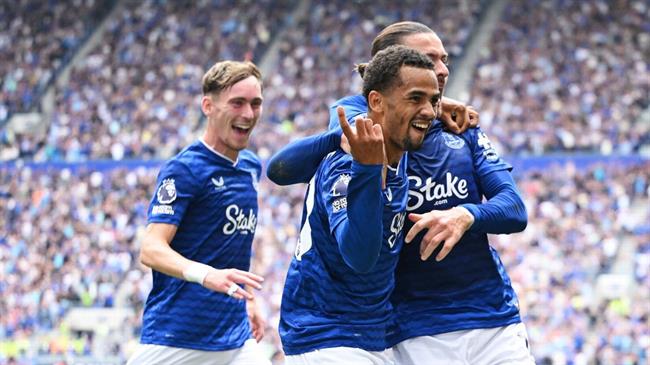 Everton khai trương sân nhà Hill Dickinson một cách mỹ mãn