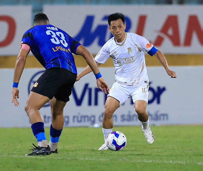 Cơ hội ghi bàn bị bỏ lỡ của Hà Nội FC