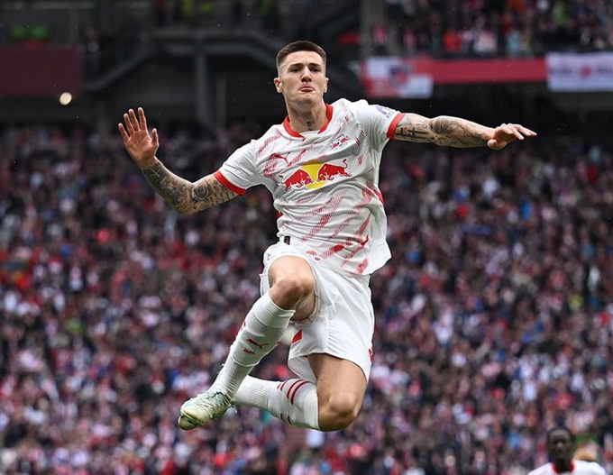 Thông tin chuyển nhượng Sesko: MU và Newcastle tranh giành, quyết định nằm ở cầu thủ