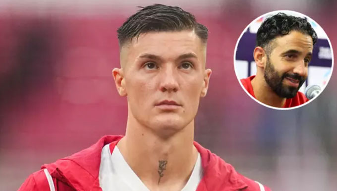 MU ráo riết theo đuổi Sesko, tương lai Hojlund bị đặt dấu hỏi