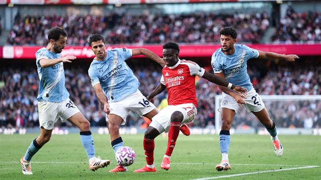 Man City kiểm soát bóng thấp kỷ lục trước Arsenal