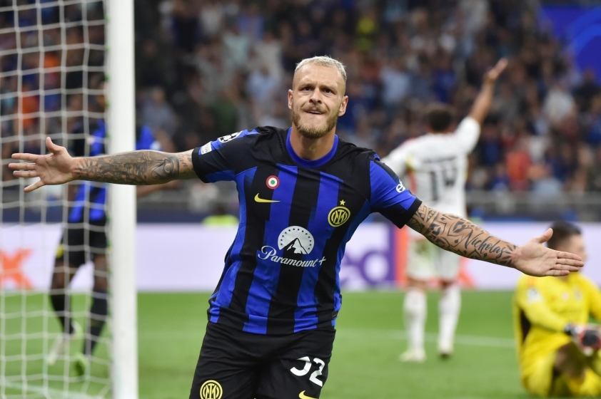 Dimarco thi đấu cho Inter Milan