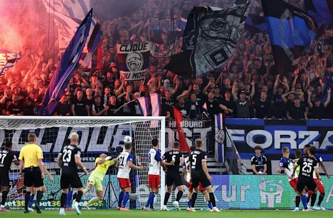 Hamburger chưa thắng trận nào ở Bundesliga mùa này.