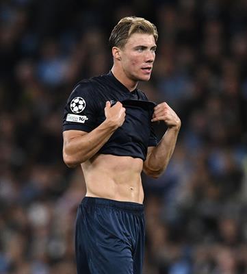 Rasmus Hojlund và đồng đội nhận thất bại trước Man City