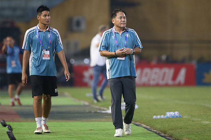 HLV Teguramori chia tay Hà Nội FC