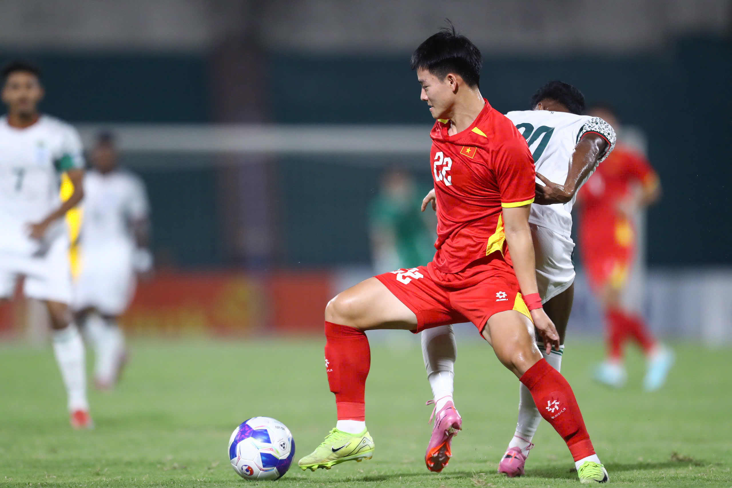 Pha bóng tấn công của U23 Việt Nam