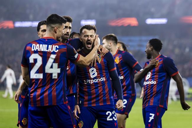 Basel vừa gây sốc với trận thắng Stuttgart