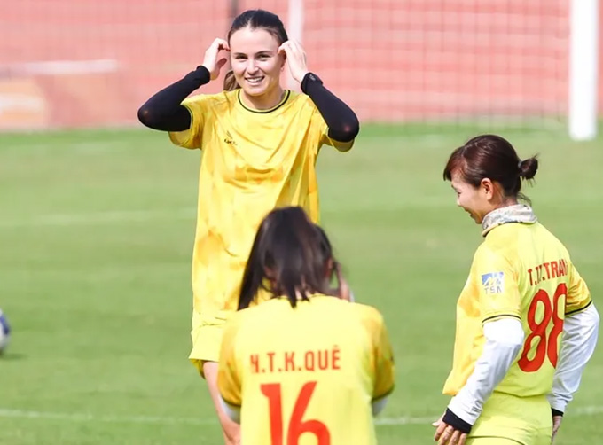 CLB nữ TP.HCM đa dạng lực lượng ngoại binh