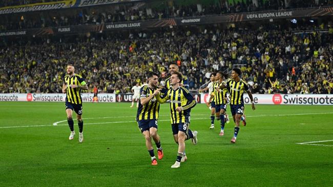 Fenerbahce đánh bại Nice ở vòng trước