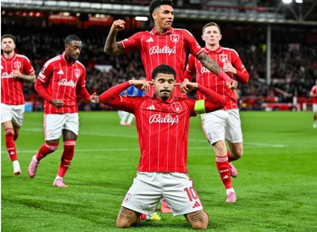 Nottingham đang chơi tốt hơn dưới thời HLV Dyche.