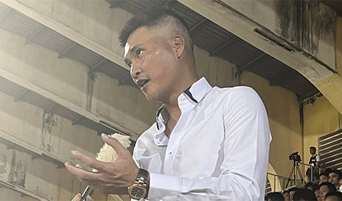 Công Vinh tại sân Vinh ngày 18/10