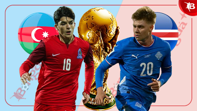 Cầu thủ hai đội tranh bóng trong trận đấu