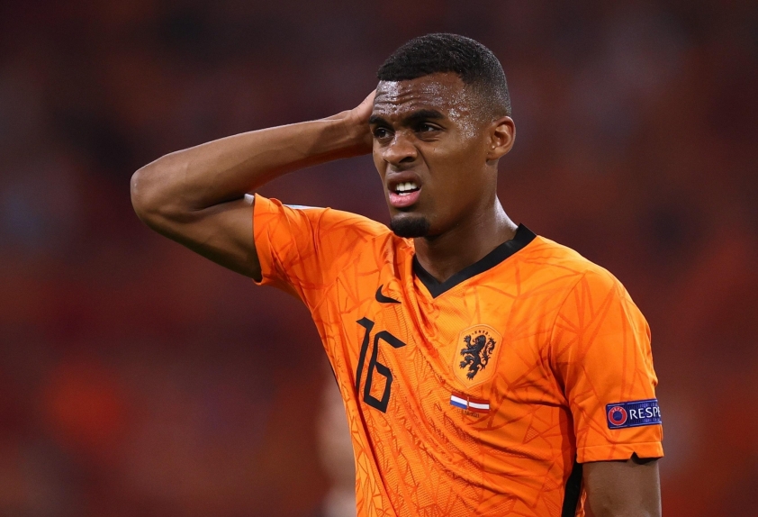 Thay thế Van Dijk, Liverpool được khuyên chiêu mộ ngôi sao này