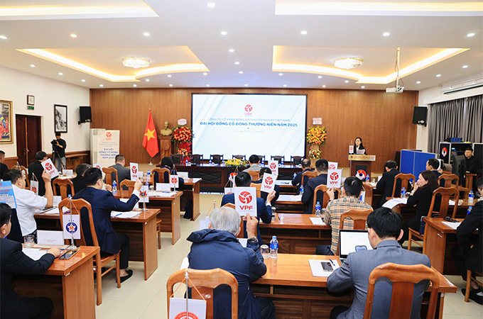 Bỏ phiếu tại Đại hội cổ đông VPF