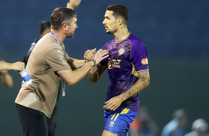 Đỗ Hoàng Hên khen ngợi HLV Harry Kewell