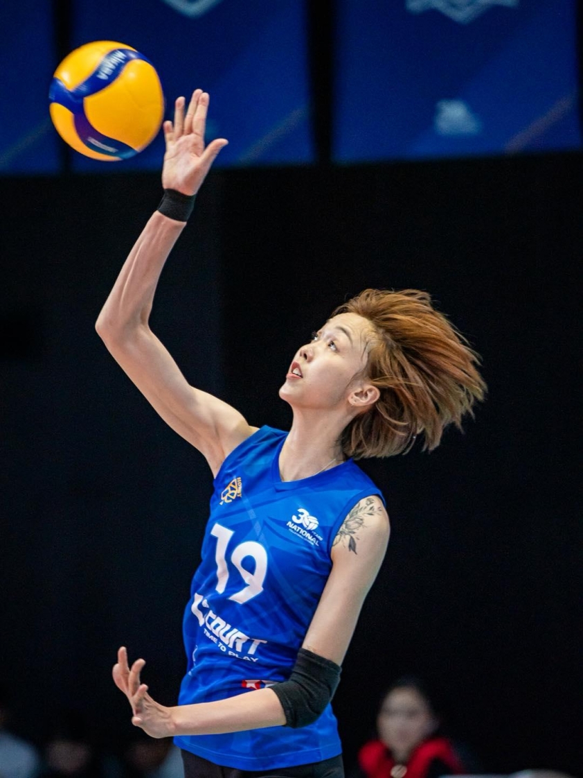 Phụ công cao nhất bóng chuyền nữ Việt Nam ra mắt đội bóng Mông Cổ 735838