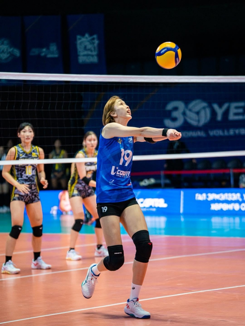 Phụ công cao nhất bóng chuyền nữ Việt Nam ra mắt đội bóng Mông Cổ 735840