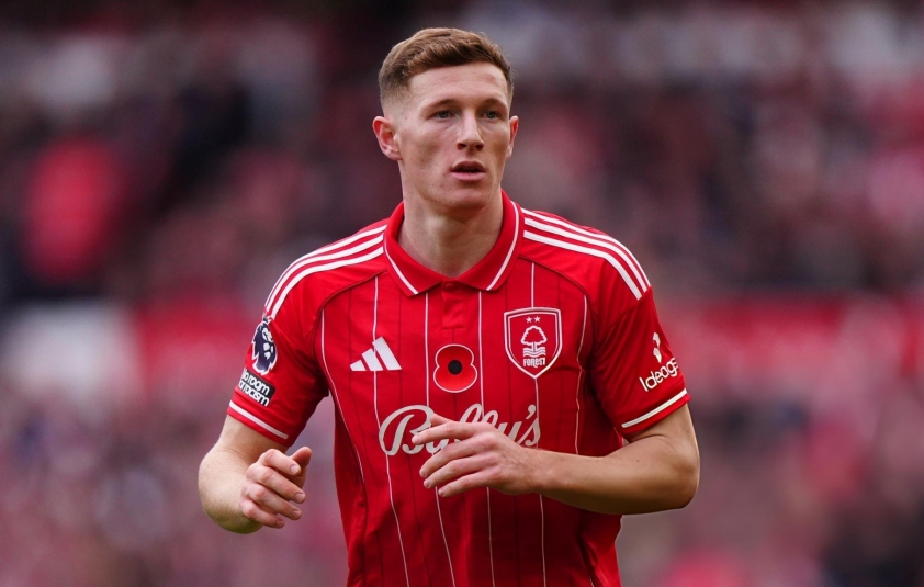 Chuyển nhượng MU 12/11: Chi 120 triệu Bảng cho siêu tiền vệ; tìm ra người thay thế Casemiro