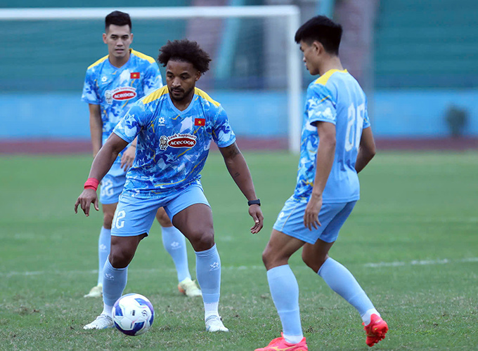 Xuân Son hồi phục chấn thương