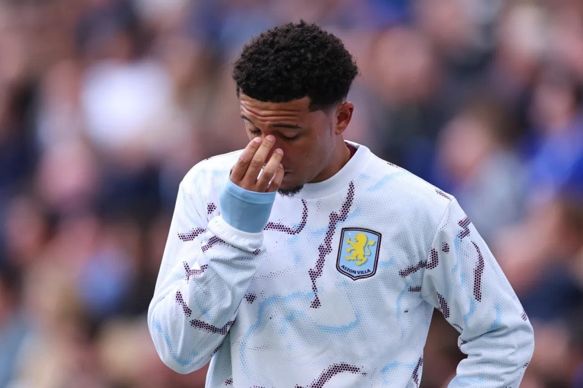 Jadon Sancho cùng Aston Villa