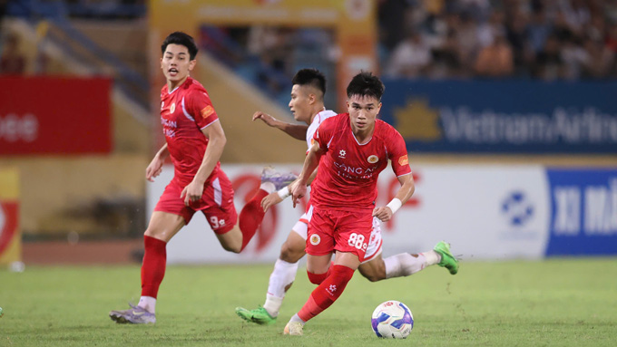 Lê Văn Đô chơi bóng tại tuyển quốc gia