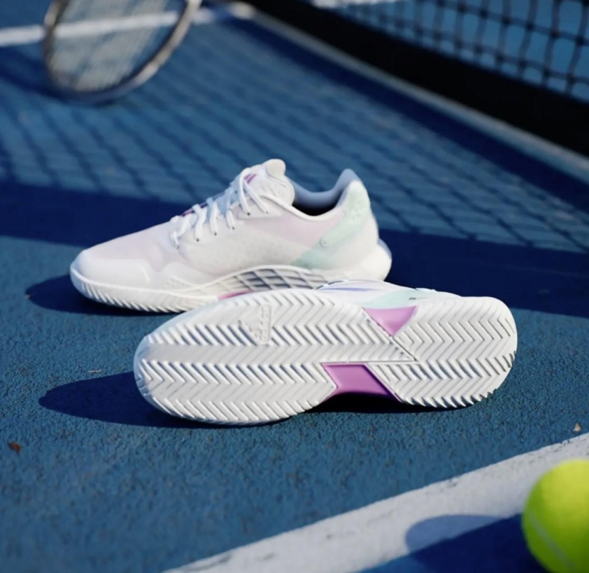 Đế giày bằng cao su tăng ma sát