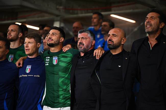 ĐT Italia và nỗi khắc khoải trong sắc thiên thanh 2 Gennaro Gattuso khó lòng vực dậy Italia đang quá nhiều vấn đề